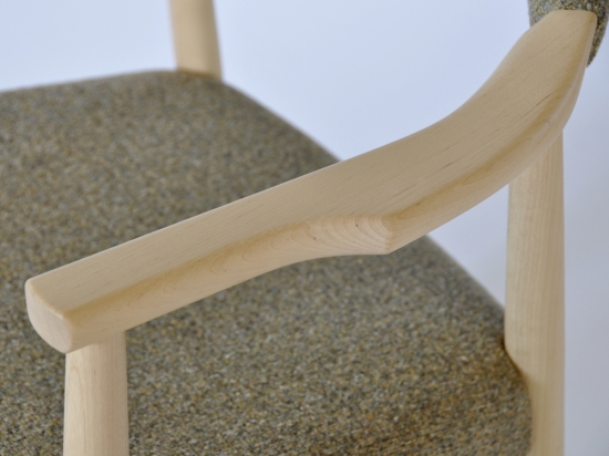 am チェア／アーム／布張り | 木と暮らしの工房